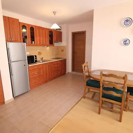 Prestige - Menada Apartman Szveti Vlasz