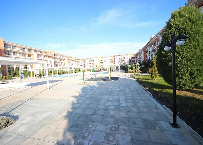 Prestige - Menada Apartment *